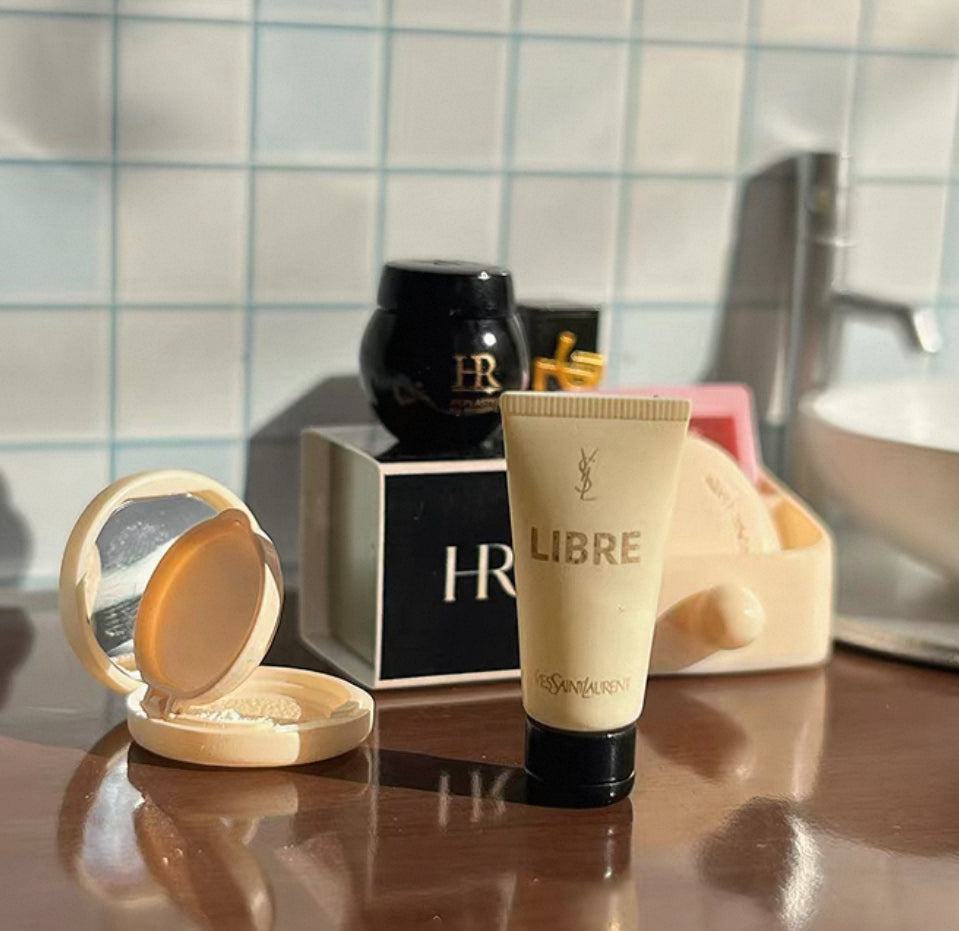 Cosmetics Series Miniature (pre-order)