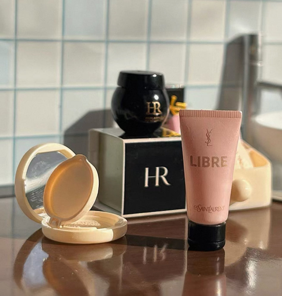 Cosmetics Series Miniature (pre-order)