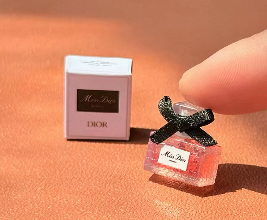 Cosmetics Series Miniature (pre-order)