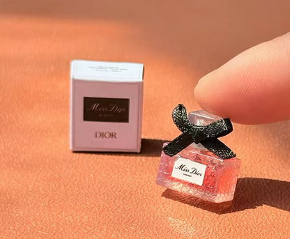 Cosmetics Series Miniature (pre-order)