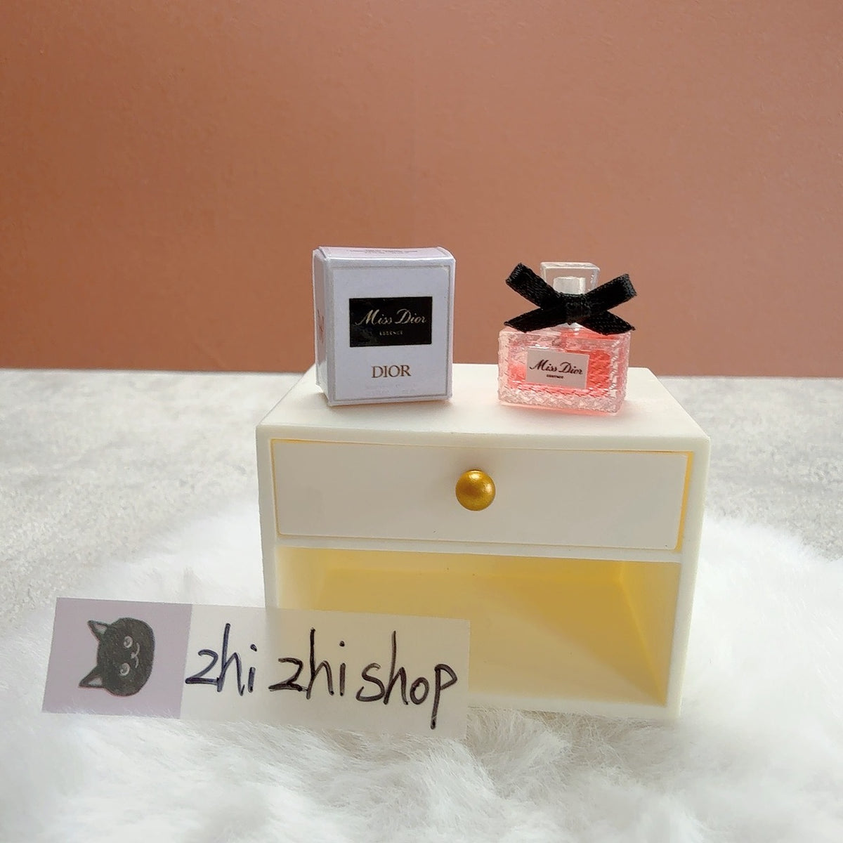 Cosmetics Series Miniature (pre-order)