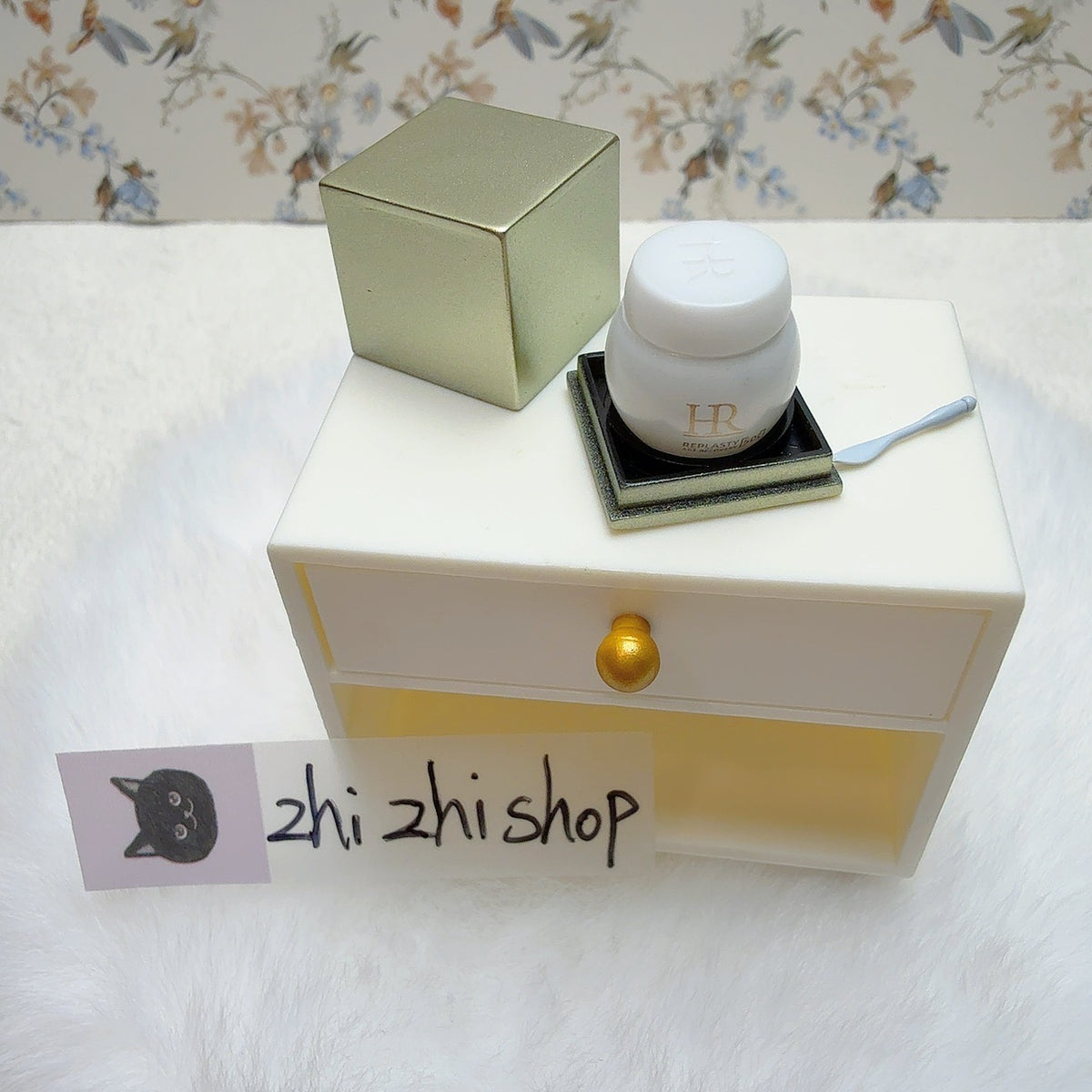 Cosmetics Series Miniature (pre-order)